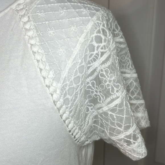 Superdry T Shirt - Picture 2 of 5